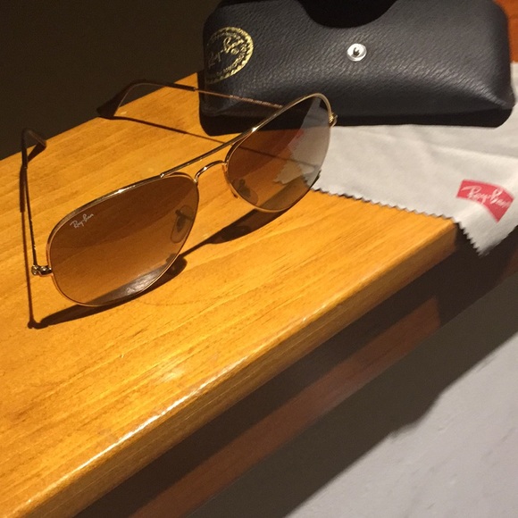 Ray Bans Sunglasses - Picture 3 of 4